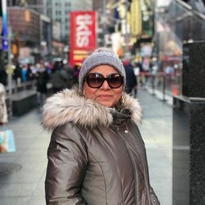 Meet your Posher, Gladys